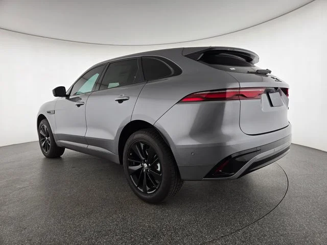 2026 Jaguar F-Pace R-Dynamic S - Photo 15