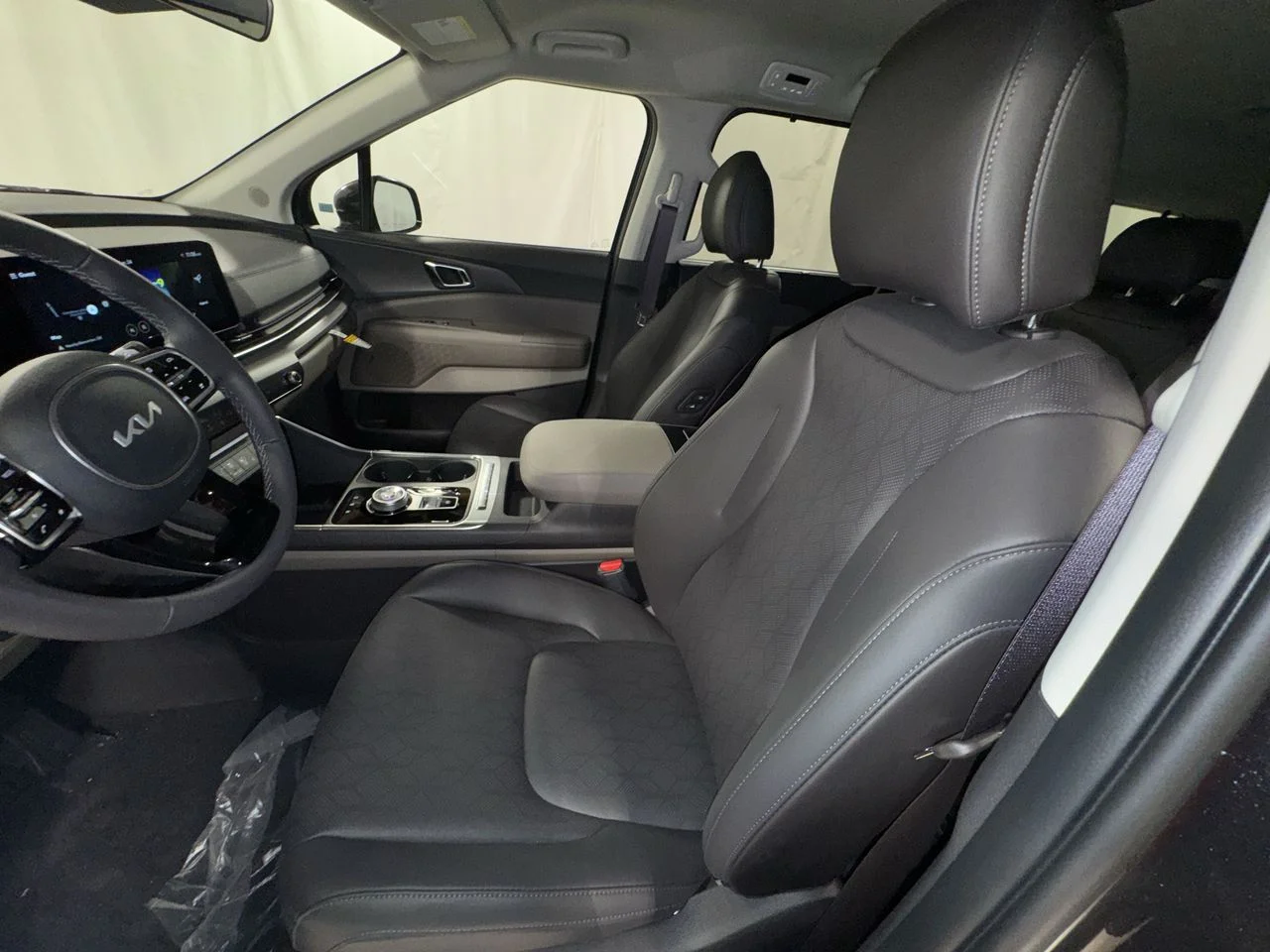 2026 Kia Carnival EX - Photo 13