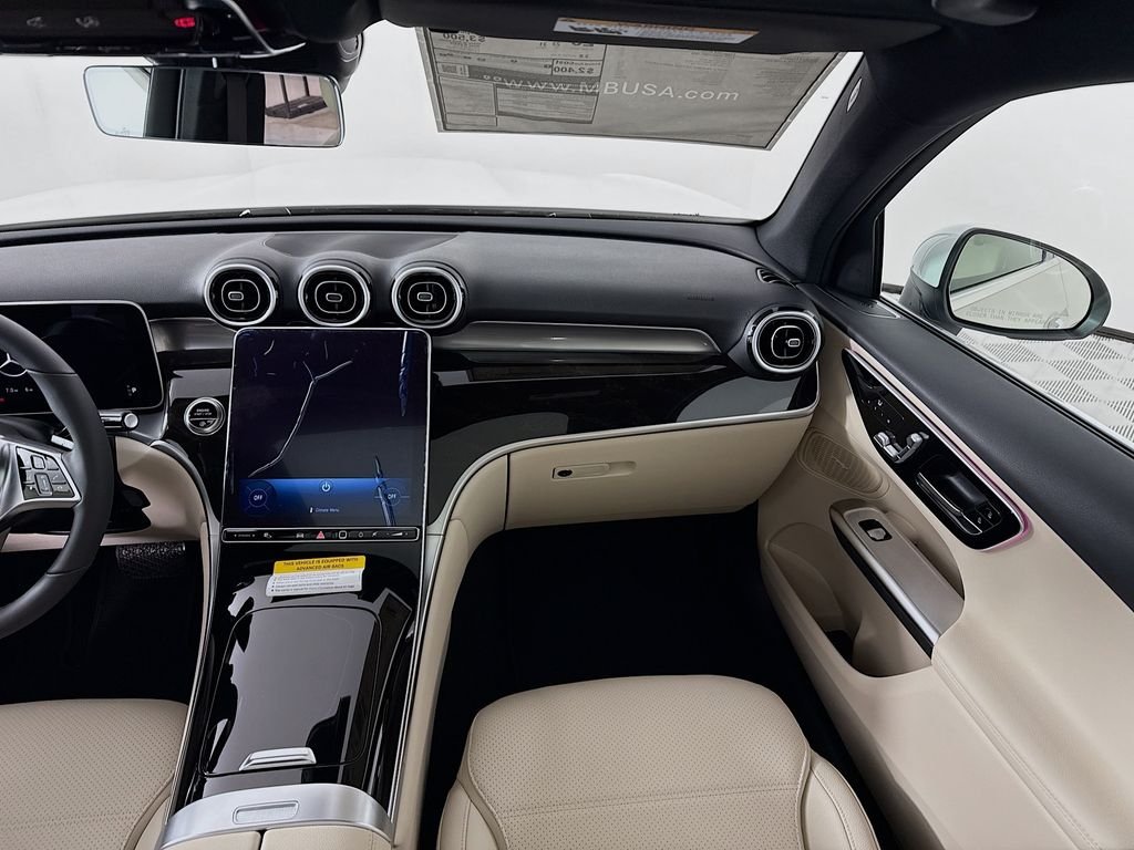 New 2026 Polar White Mercedes-Benz GLC 300 image 23