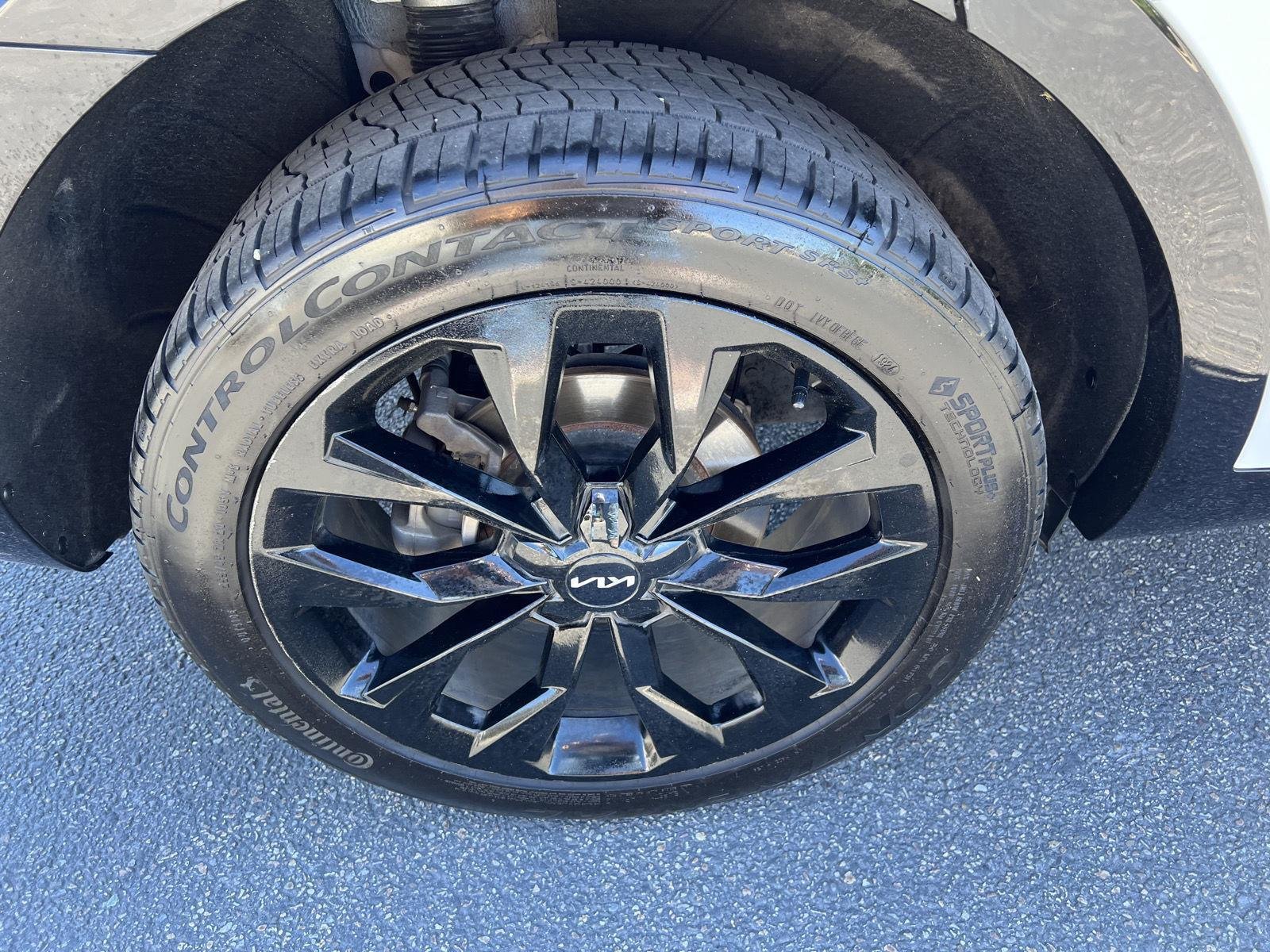 2022 Kia Sorento SX - Photo 12