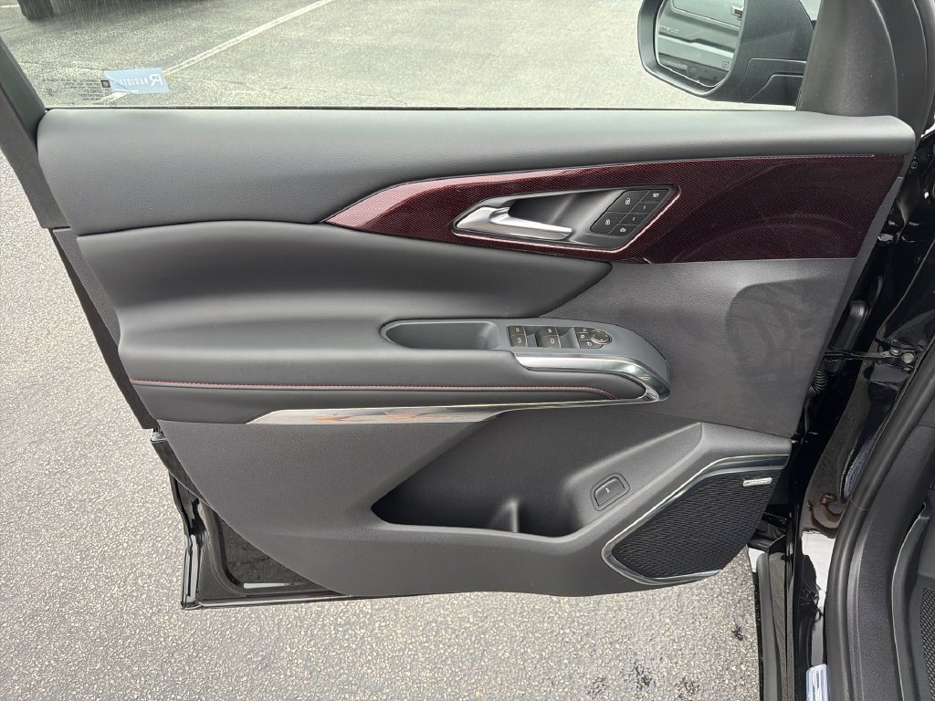New 2027 Mosaic Black Metallic Chevrolet RS image 13