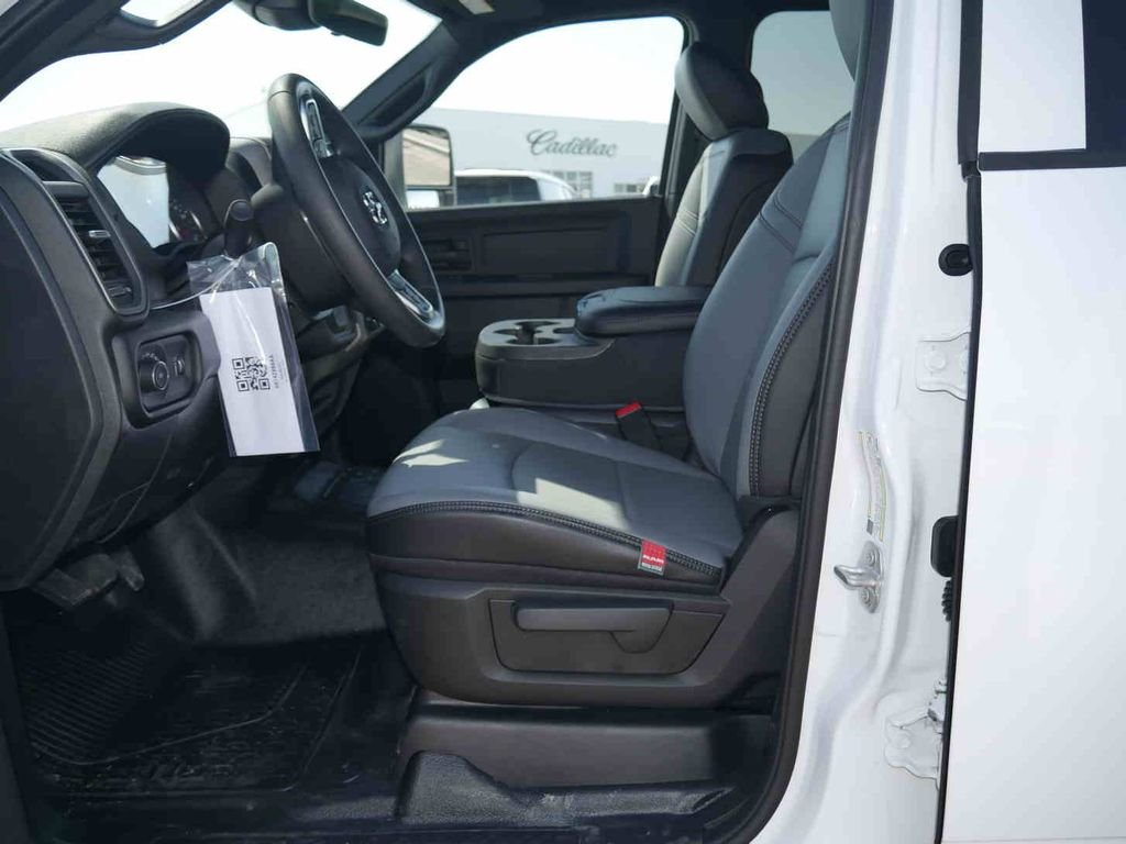 New 2026 Bright White Clearcoat RAM TRADESMAN image 23