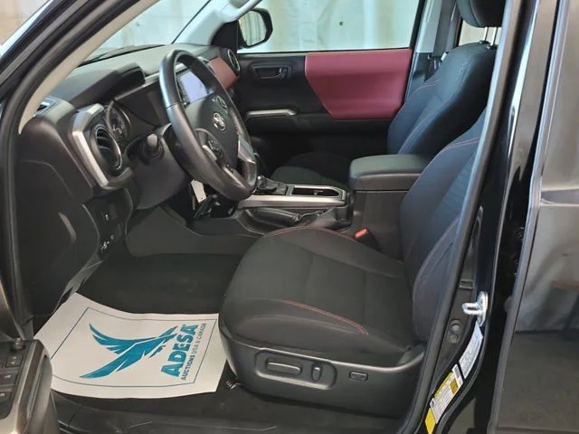 Used 2022 Black Toyota SR5 image 4