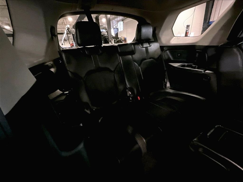 Used 2025 Black Honda EX-L image 17