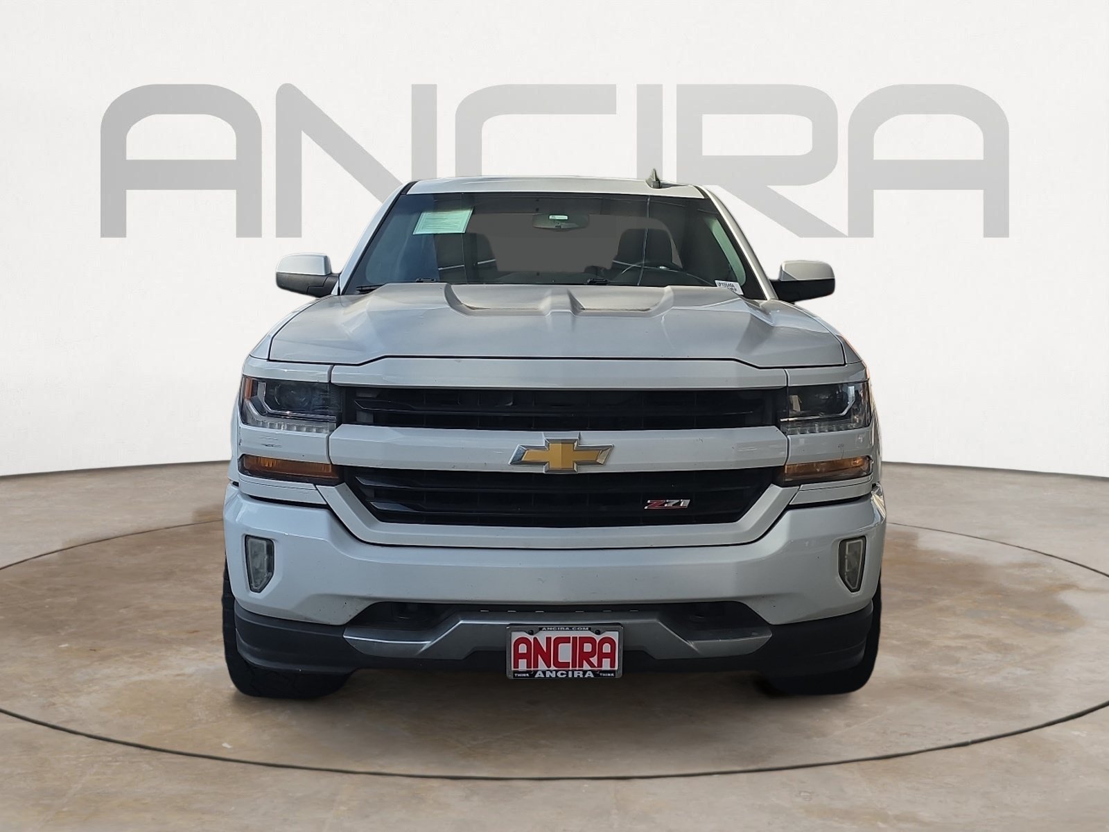 Used 2017 Summit White Chevrolet LT image 3