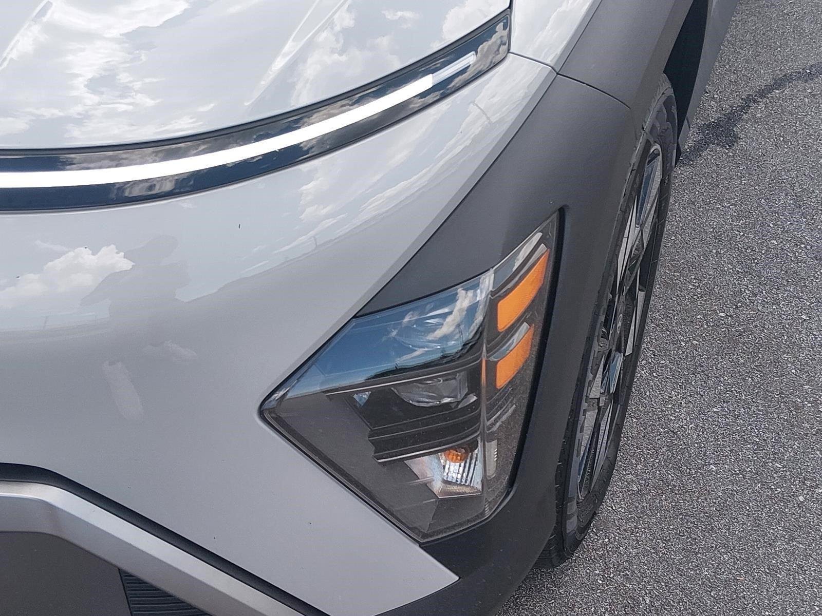 Used 2025 Cyber Gray Metallic Hyundai SEL image 10