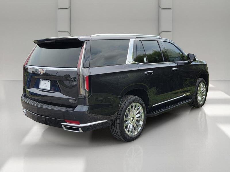 Used 2023 Galactic Gray CADILLAC 4WD 4DR PREMIUM LUXURY image 5