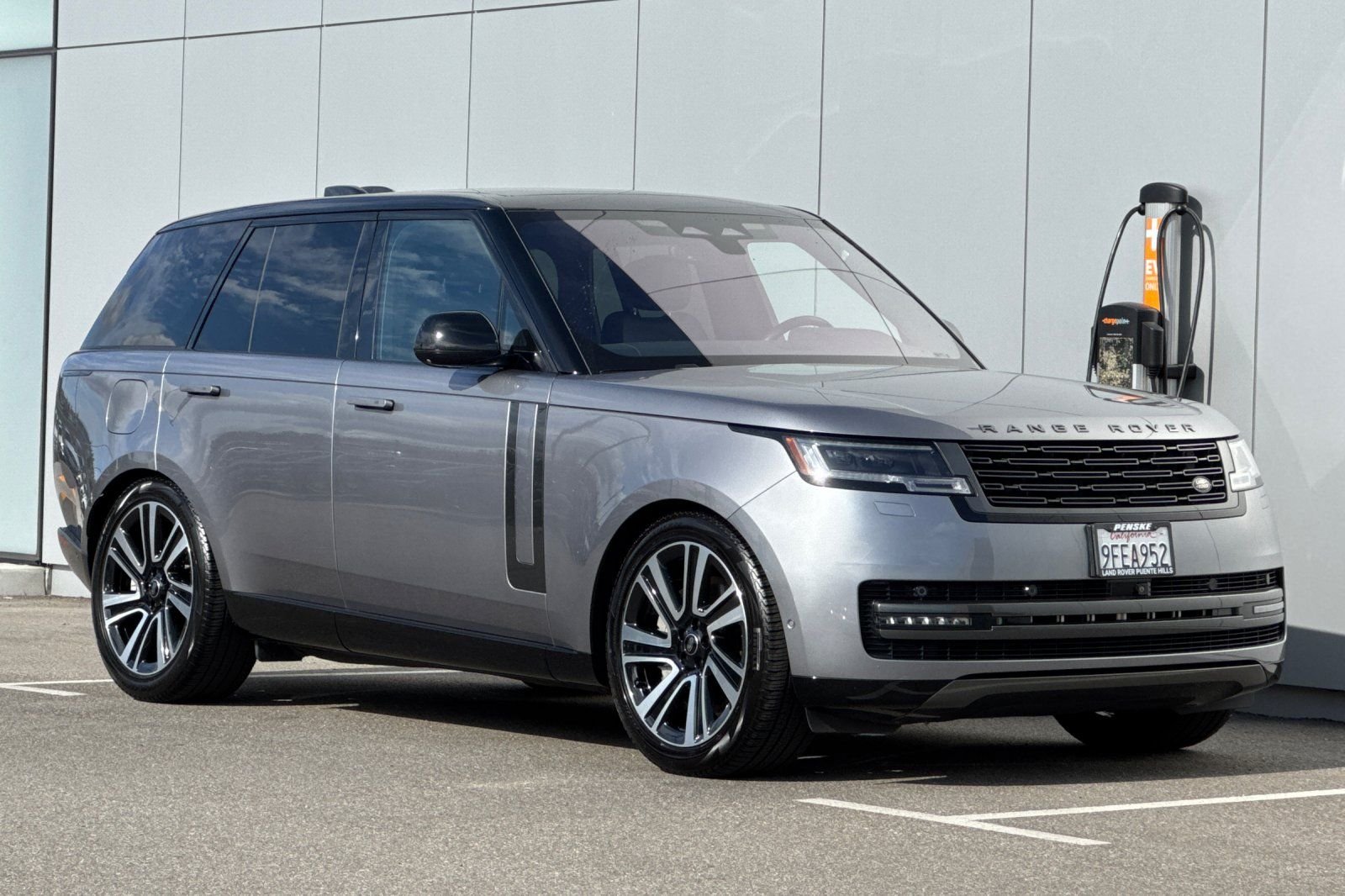 2023 Land Rover Range Rover SE - Photo 7