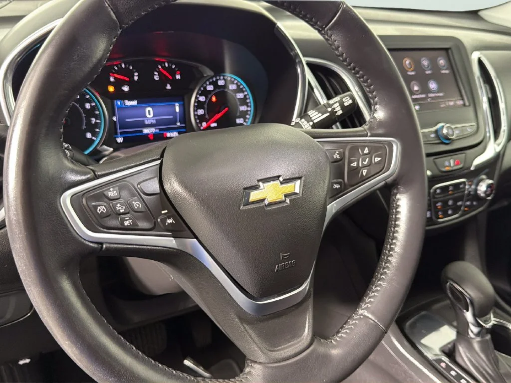 Used 2022 MOSAIC BLACK METALLIC Chevrolet LT image 22