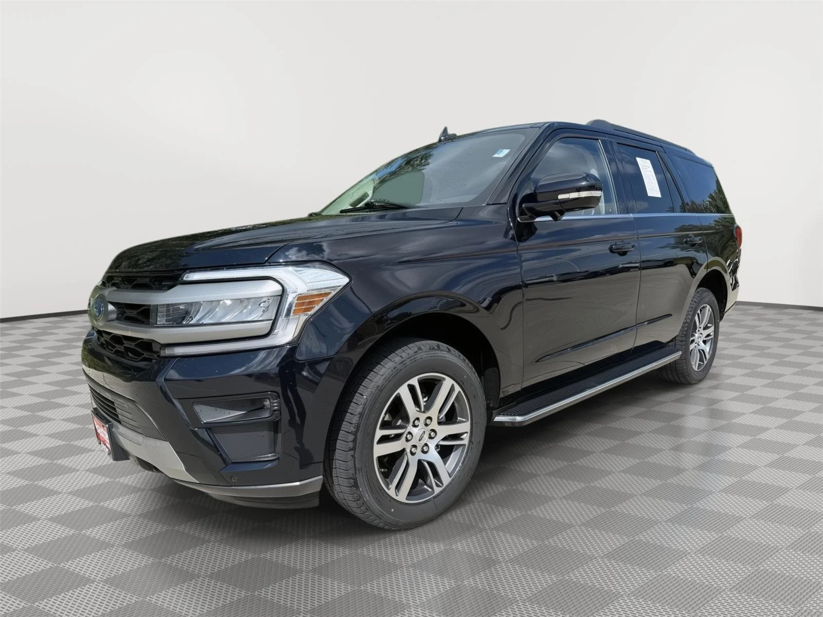 Certified Used 2023 Agate Black Ford XLT image 5