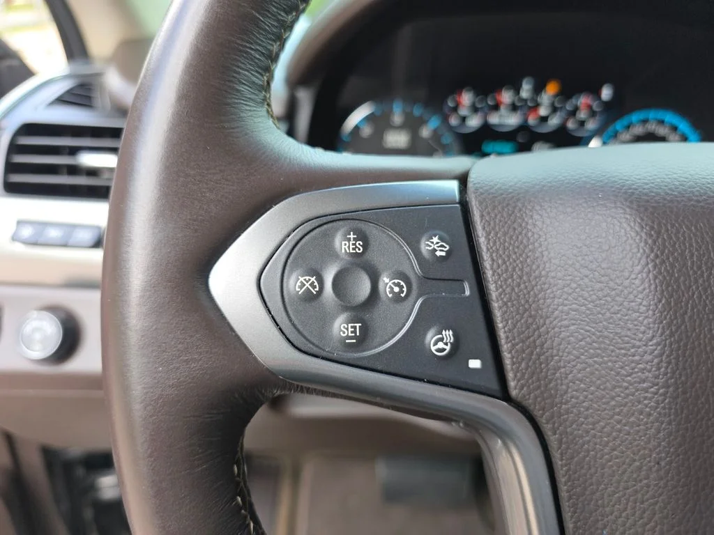 Used 2017  Chevrolet Premier image 32