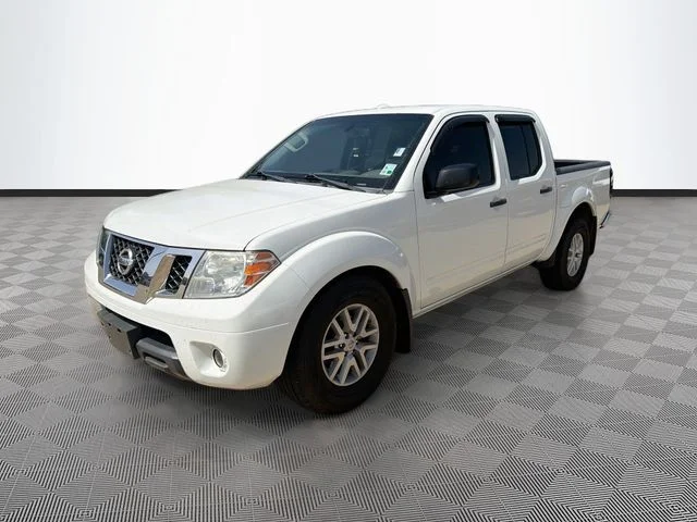 Used 2017 White Nissan SV image 3