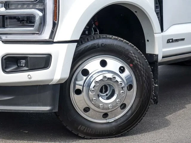Certified Used 2026 Star White Ford Platinum image 38