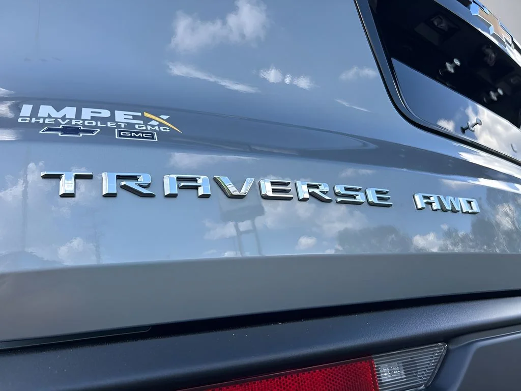 Used 2026 Gray Chevrolet LT image 35