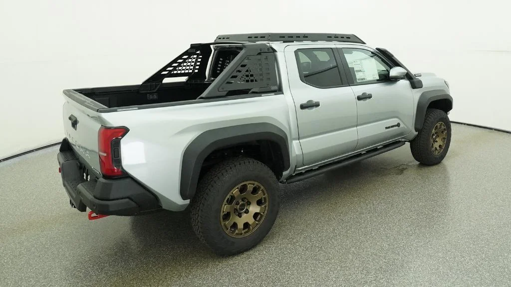 New 2026 Celestial Silver Metallic Toyota Trailhunter image 10