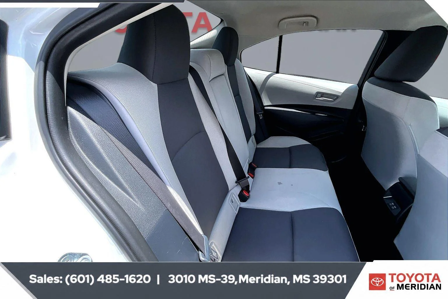 Used 2023 Ice Cap Toyota LE image 20