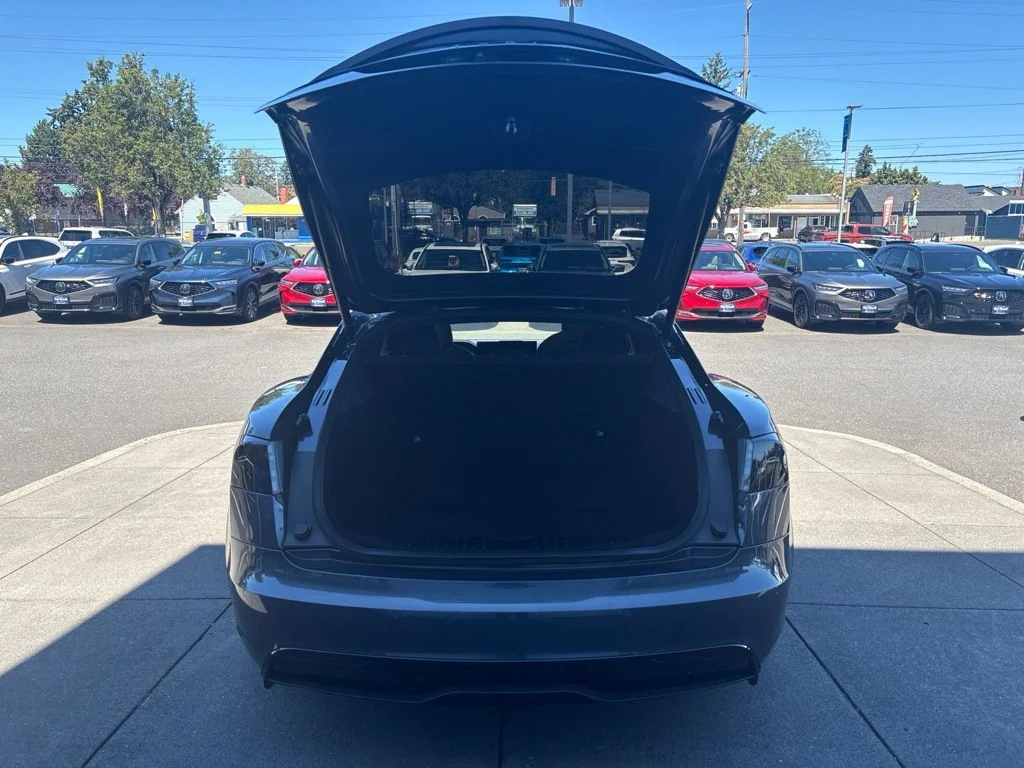 Used 2022 Gray Tesla LONG RANGE image 8