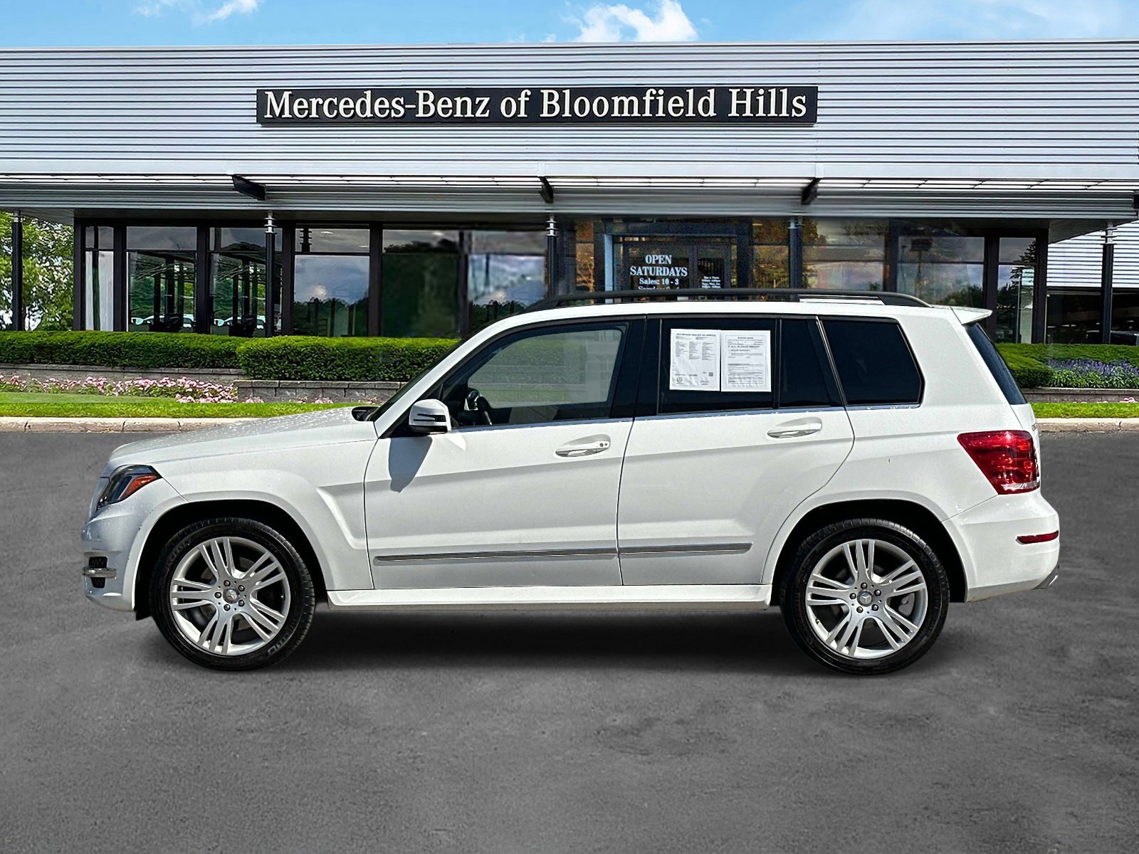 Used 2014 Mercedes-Benz GLK-Class GLK350 with VIN WDCGG8JB7EG220687 for sale in Bloomfield Hills, MI