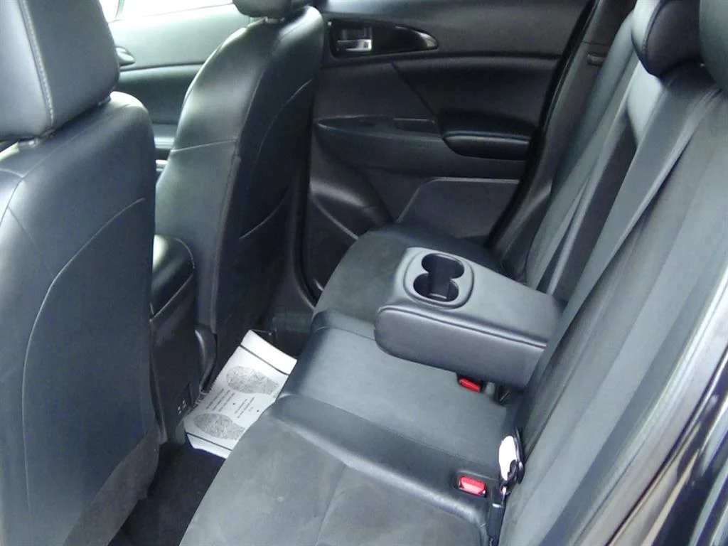 Certified Used 2024 Labrador Black Pearl (xl2) Mitsubishi SE image 12