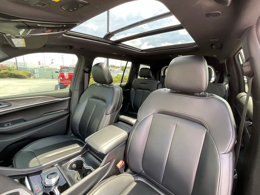 Used 2024 Red Jeep Limited image 10