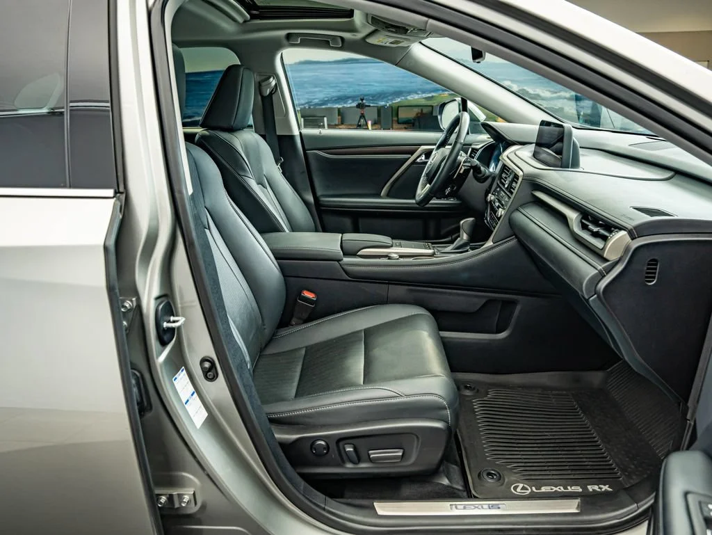 Certified Used 2021 Atomic Silver Lexus 450h image 38