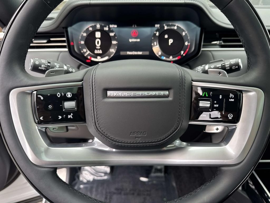 New 2026 Fuji White Land Rover SE image 28