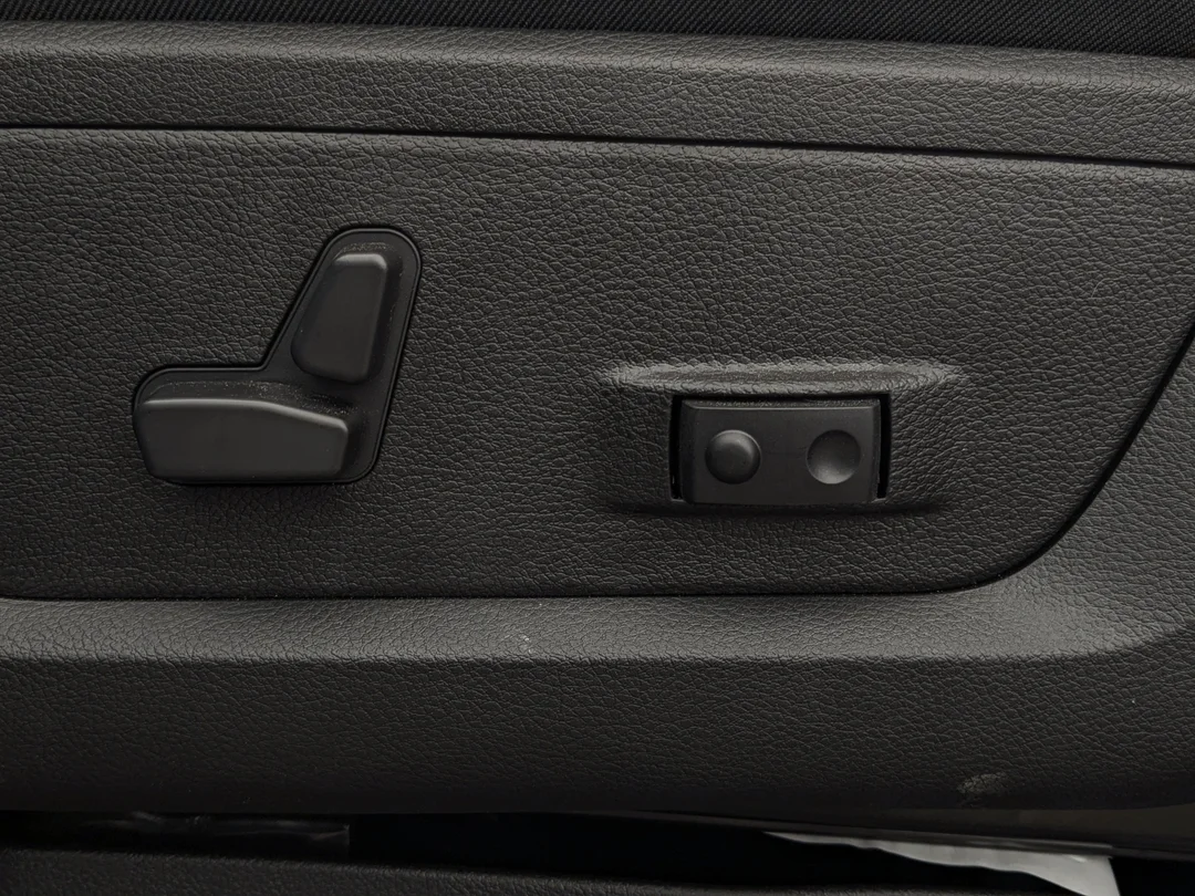 New 2026 Grey RAM Rebel - - 4x4 - Rebel Level 1 Equip Grp - 5th Wheel/Gooseneck Prep & More! image 14