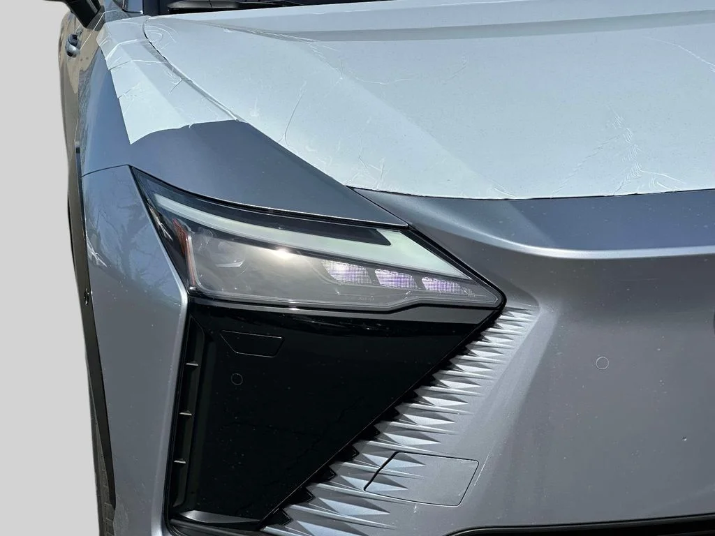 2026 Lexus RZ Premium - Photo 8