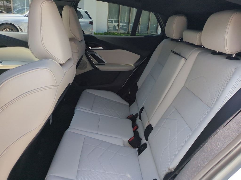 New 2026 Alpine White BMW xDrive28i image 14