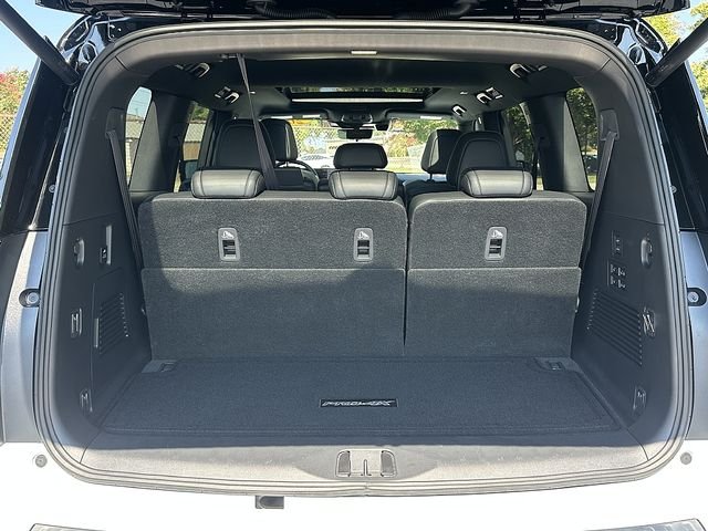 2025 Nissan Armada PRO-4X - Photo 15