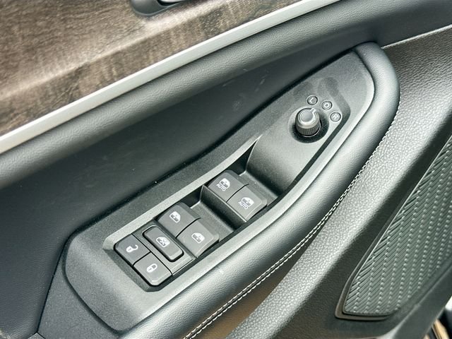 New 2026 Black Jeep Laredo Altitude image 18