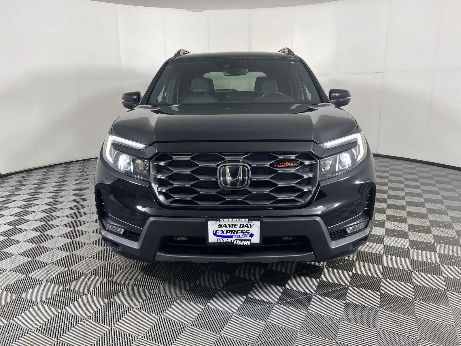 Used 2023 Crystal Black Pearl Honda TrailSport image 2