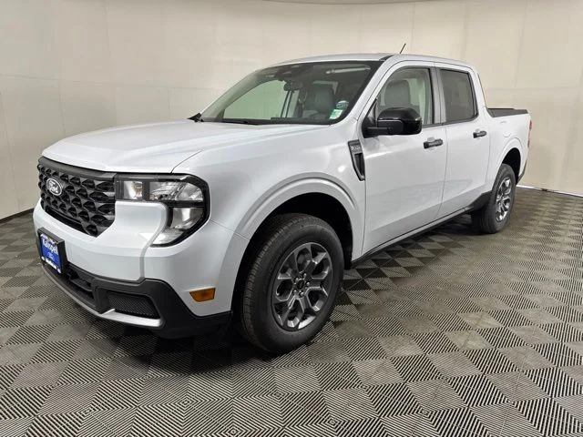 New 2026 Space White Metallic Ford XLT image 7