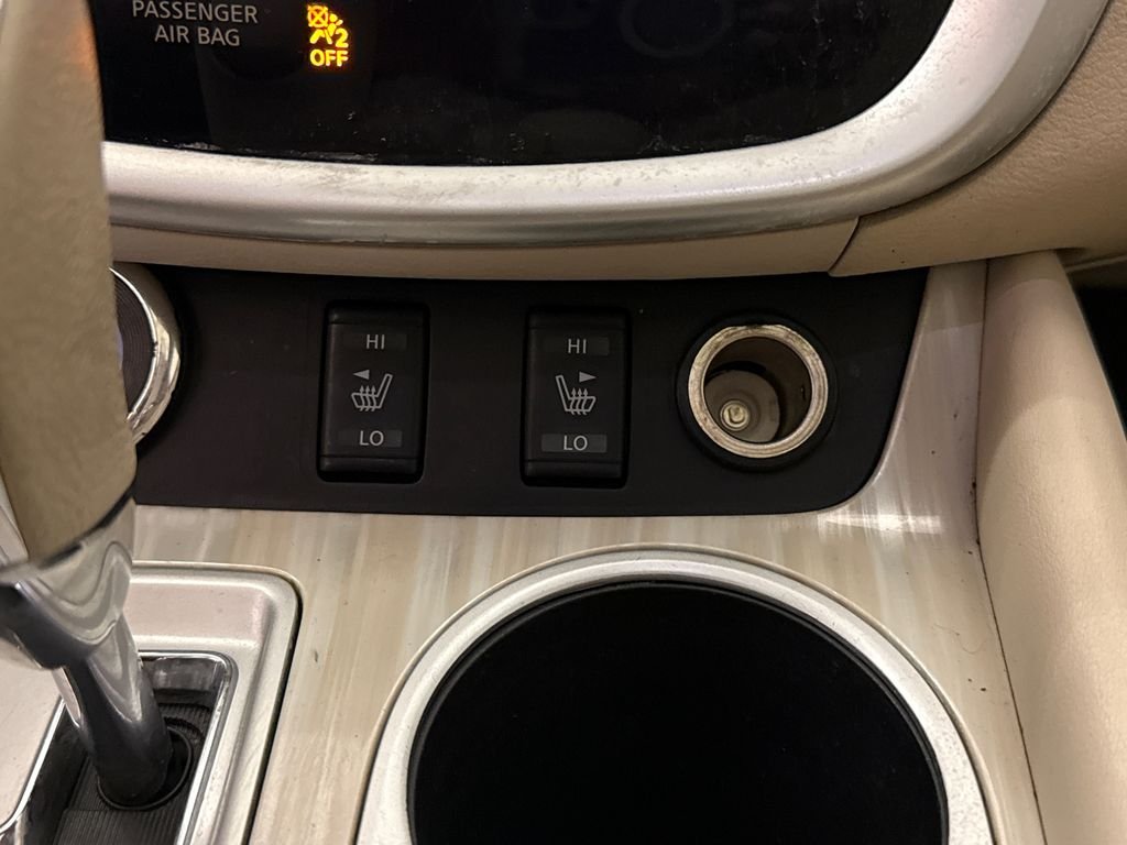 Used 2017 Pearl White Nissan SL image 29