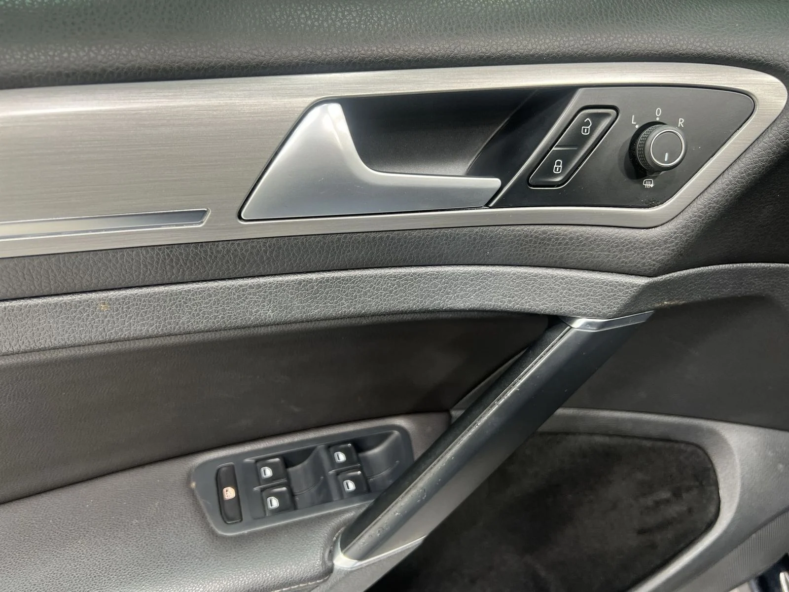 2015 Volkswagen Golf SportWagen TDI SE - Photo 13