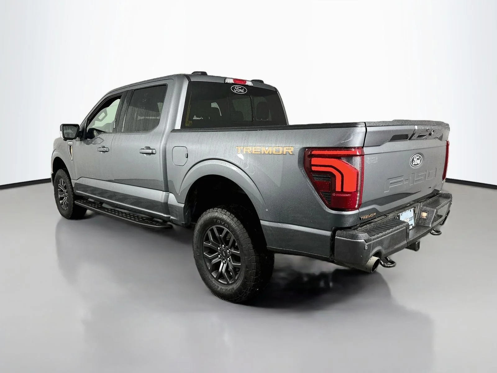 Used 2024 Carbonized Gray Metallic Ford Tremor image 6