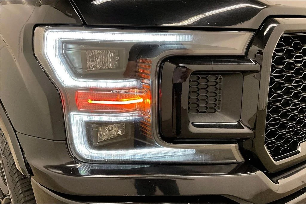 Used 2020 Black Ford Lariat image 31