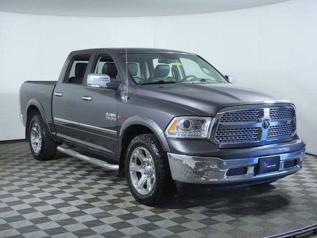 2017 RAM 1500 Laramie 4x4 Crew Cab 5'7's photo