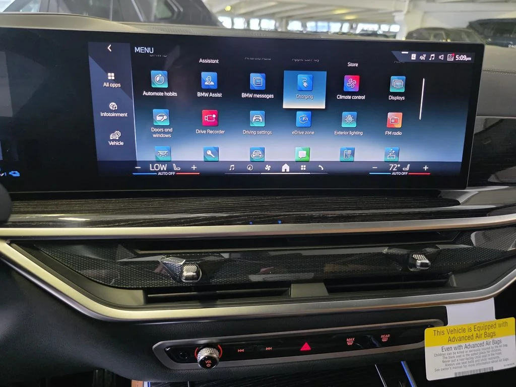 New 2026 Carbon Black Metallic BMW xDrive50e image 23