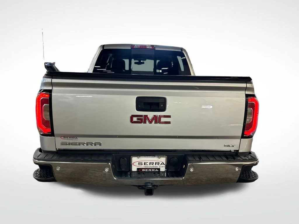 Used 2018 Silver GMC SLT image 4