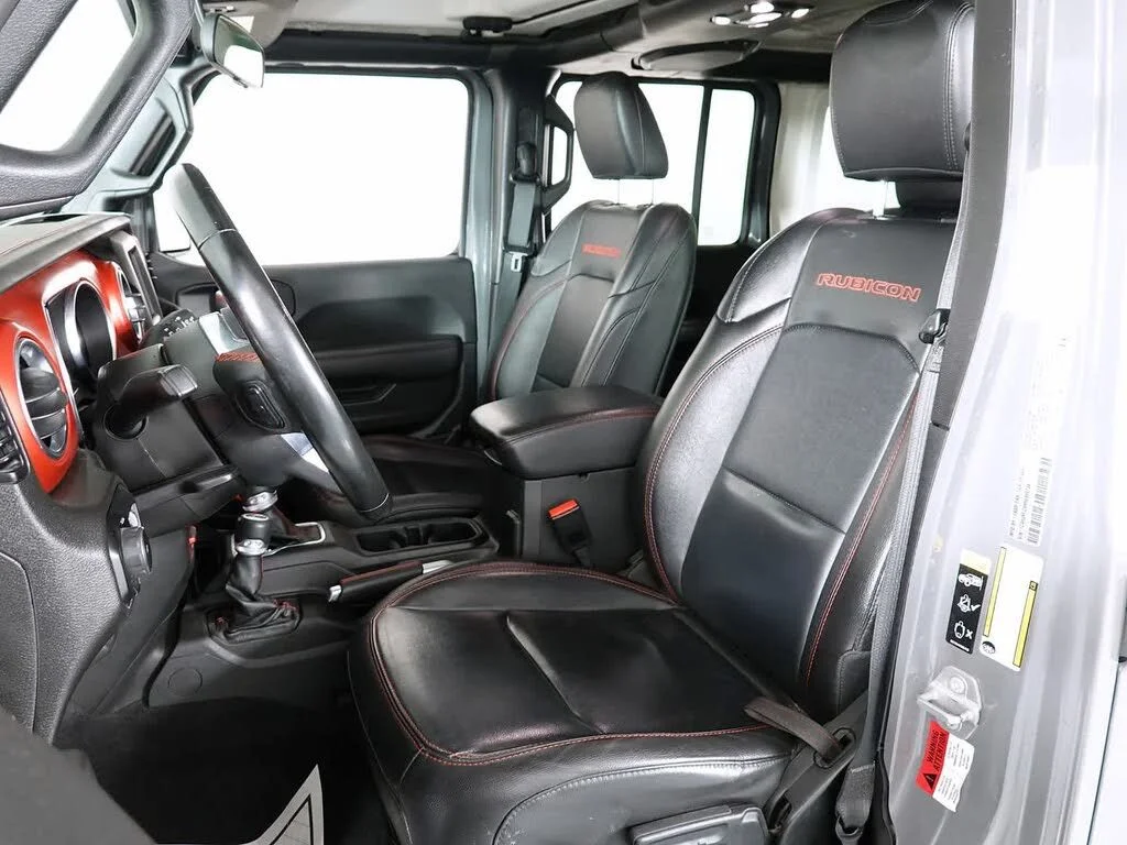 Certified Used 2021 Gray Jeep Unlimited Rubicon image 12