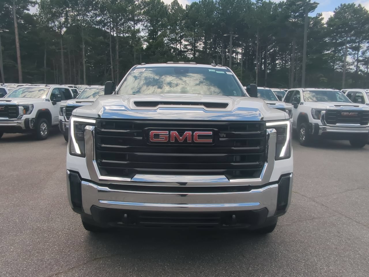New 2026 Summit White GMC Pro image 3