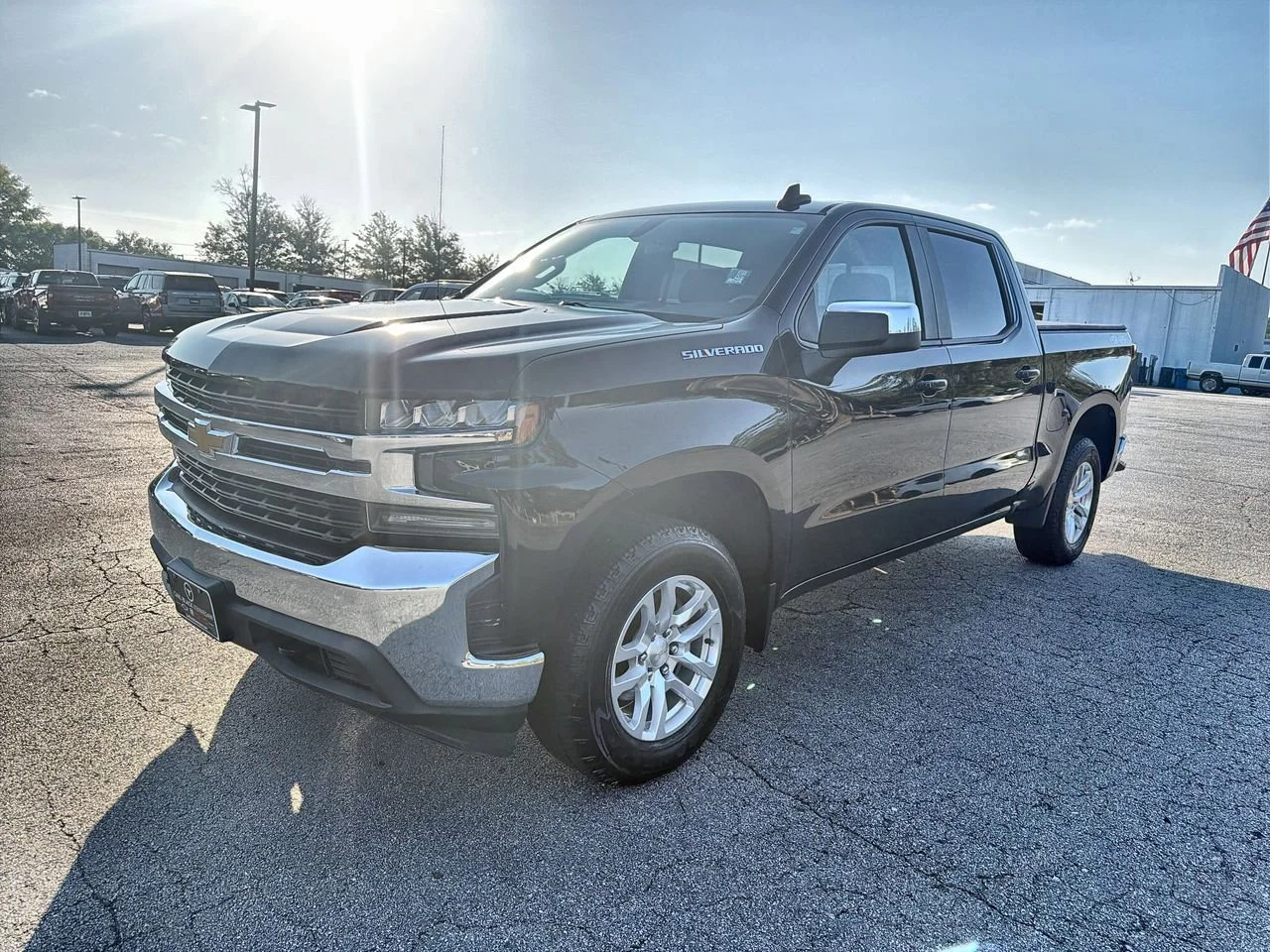 Used 2019 BLACK Chevrolet LT image 4