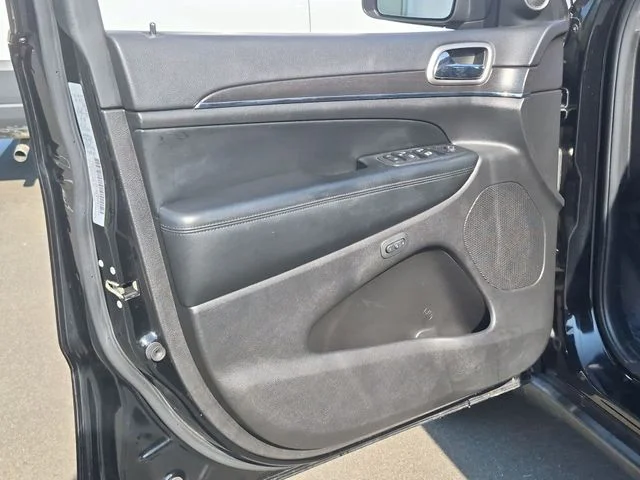 Used 2018 Black Jeep Limited image 19