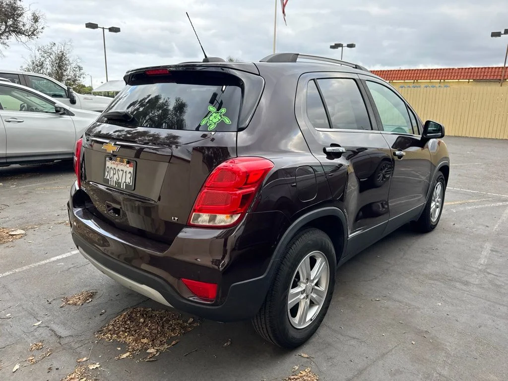 Used 2020 Red Chevrolet LT image 3