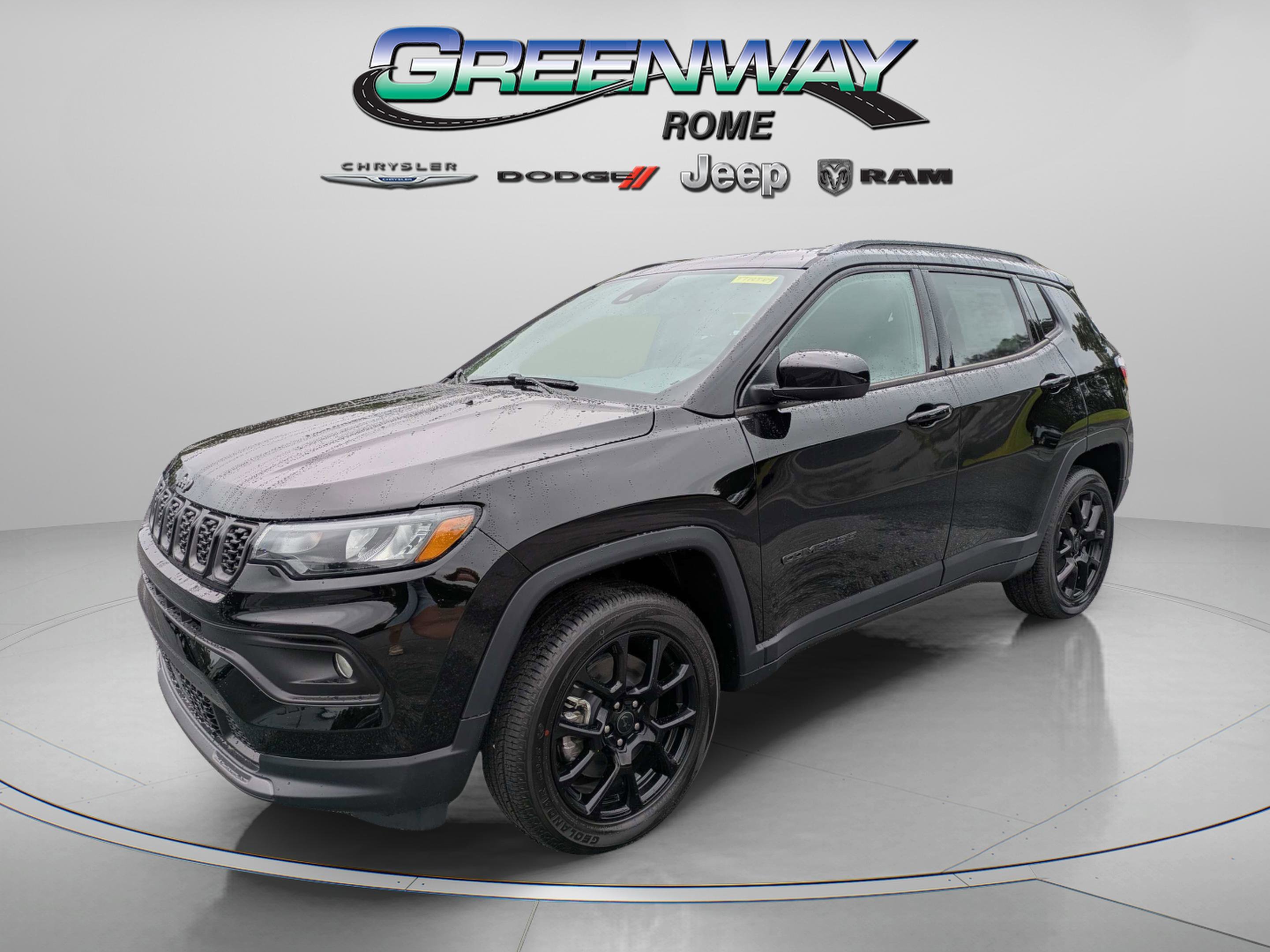 New 2026 Diamond Black Crystal Pearlcoat Jeep Latitude Altitude image 4