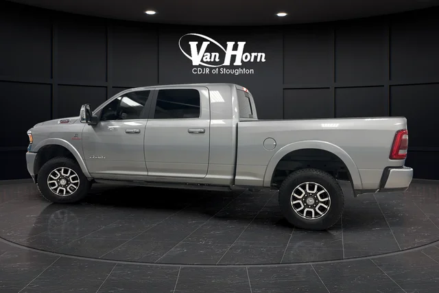 Used 2023 Billet Silver Metallic Ram Longhorn image 4