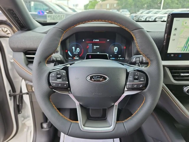 New 2026 Star White Metallic Tri-Coat Ford Tremor image 16