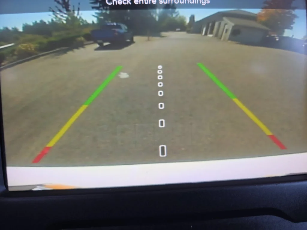 Certified Used 2020 White Jeep Latitude image 29