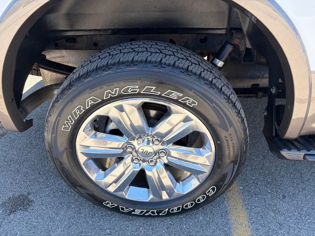 Used 2020 Oxford White Ford King Ranch image 42
